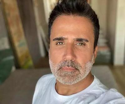 Sır gibi sakladığı oğlunu sahneye çıkardı KÜÇÜK EMRAH