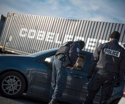 SCHENGEN ÇATIRDIYOR Almanyadan sonra bir ülke daha sınırda kimlik kontrolüne başlıyor