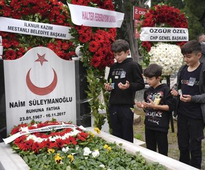 Olimpiyat efsanesi Naim Süleymanoğlu, ölüm yıl dönümünde kabri başında anıldı