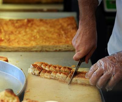 Gıda teröristleri yine iş başında  Börekte kıyma yerine kullanılanlar şoke etti