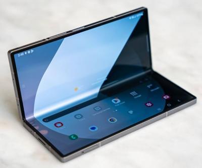 Galaxy Z Fold Special Edition için ilk yazılım güncellemesini yayımlandı