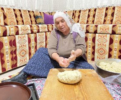 Yozgat kömbesi geleneksel lezzetiyle kalabalık sofraları süslüyor