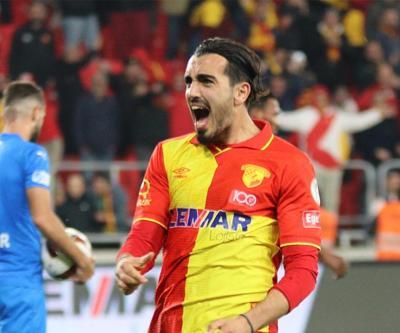 Göztepede kadro dışı bırakılan Yalçın Kayan, Süper Lig ekibiyle masaya oturdu