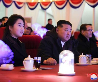 Kuzeyin halefi artık sahnede, ‘iktidara hazırlanıyor… Kuzey Kore lideri Kim Jong-un, yeni yılı birlikte böyle kutladı
