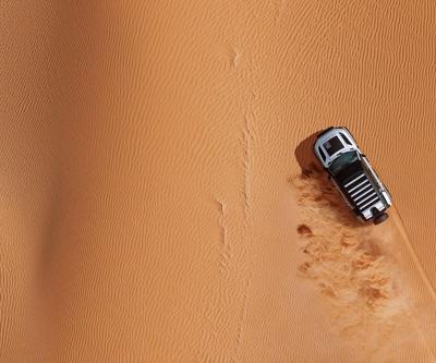 Defender, Dakar Rallisi’nde yarışacak
