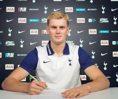 Tottenham, Slavia Pragtan genç kaleci Antonin Kinskyyi transfer etti