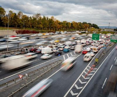 YILDA 105 SAAT İşte dünyanın en trafikli şehri: İstanbul