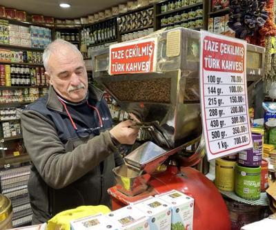 Yarım Asırlık Esnaf Uyardı: Paketli Kahvedeki Gizli Tehlike Bilmeden İçiyoruz, Meğer İçinde...