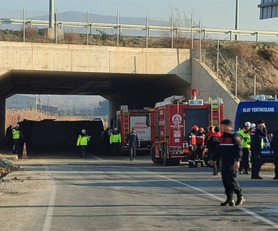 Son Dakika... Denizlide işçileri taşıyan midibüs devrildi: 4 ölü