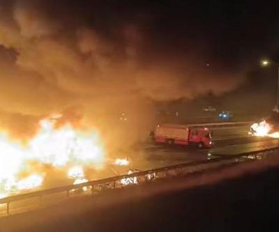 TAG Otoyolu Gaziantep geçişindeki zincirleme kazada TIR ve otomobil yandı: 1 ölü, 19 yaralı