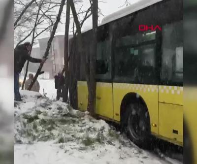 Başakşehirde yolda kayan İETT otobüsü kaza yaptı İŞTE O ANLAR...