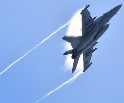 ABD’de askeri uçak San Diego Körfezine düştü
