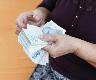 SON DAKİKA EMEKLİ HABERİ | Emeklilik hesabı yapanlar dikkat Bayram ikramiyesi için son gün uyarısı