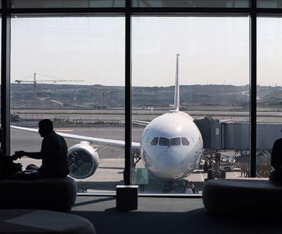Çift check-in oyunu bozuldu Sabiha Gökçende sahte pasaportla yakalandılar
