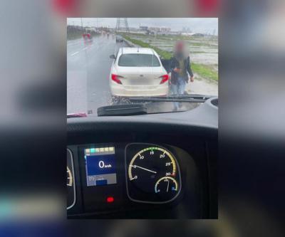 Gaspçıları fotoğraf karesi ele verdi… ‘Polisiz’ deyip kumaş kamyonunu kaçırdılar