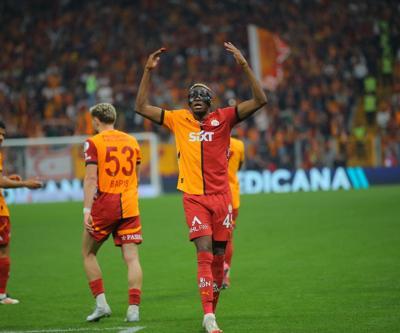Kariyerindeki 6. hat-trick Victor Osimhen yıldızlaştı...
