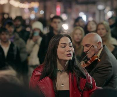 İstiklal’de Demet Özdemir rüzgarı esti