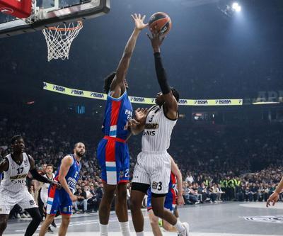 EuroLeaguede seriye bağlayan Anadolu Efesten, Partizana fark