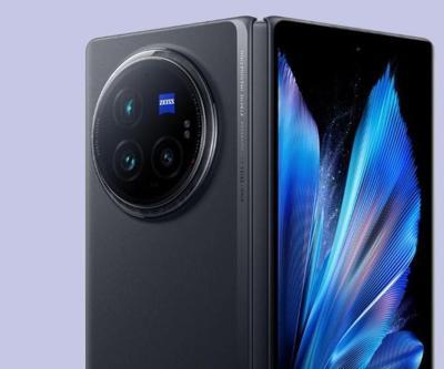 Katlanabilir telefon pazarı, beklenmedik gelişmelere sahne oluyor