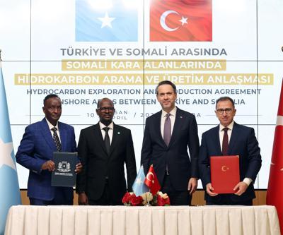 Enerji ve Tabii Kaynaklar Bakanı Bayraktar: 16 Bin Kilometrelik 3 kara sahasında aramaya başlayacağız