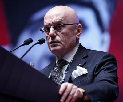 Beşiktaş Divan Kurulunda hararetli dakikalar: Mezara kadar kovalayacağım
