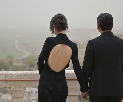 Uzakları Yakın Eder Aşk Cihan ve Alya el ele