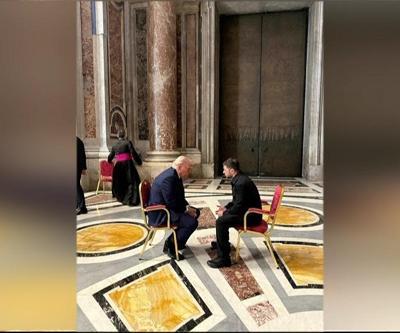 Olaylı görüşme sonrası Papanın cenazesinde ilk kez Zelenski ve Trump ne konuştu