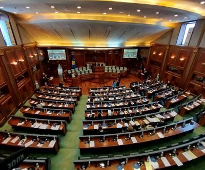 Kosova Meclisinde yeni meclis başkanı seçilemedi