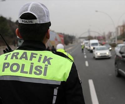 HABER... İstanbulda bazı yollar trafiğe kapatıldı 1 Mayıs için yoğun güvenlik önlemleri