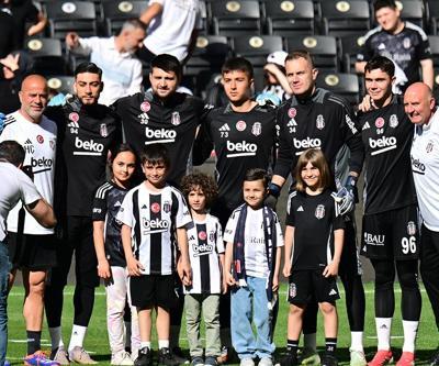 Beşiktaş, taraftara açık antrenman yaptı