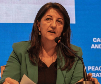 DEM Partili Pervin Buldan: Dikenli telleri aradan kaldırıp, barışı taçlandıracağımız yeni bir dönem