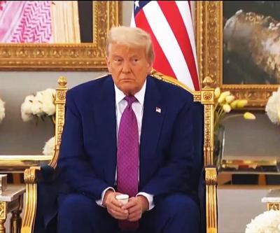 Trump Suudi Arabistan’da: Kahve krizi dikkat çekti