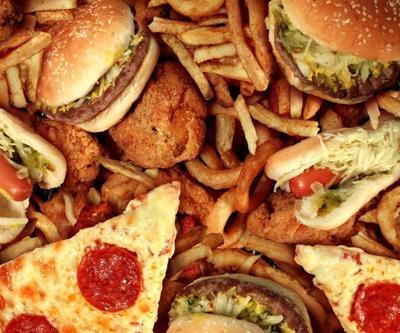 Krepten makarnaya, sütlaçtan pizzaya aşırı işlenmiş yüksek proteinli gıdalar gerçekten faydalı mı