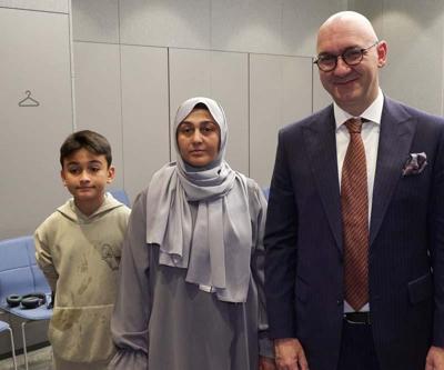 Hamileyken böbrek kanseri olduğunu öğrendi; oğluna doktorunun adını verdi