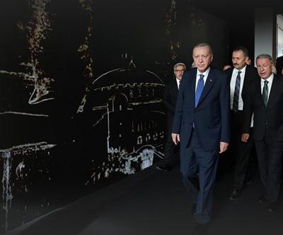 Cumhurbaşkanı Erdoğan, “Bir Şiir Bir Hayat Canım İstanbul” sergisini gezdi