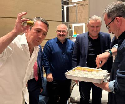Euroleague finali öncesi sıcak görüntüler Bakanlardan Ali Koça uğur baklavası