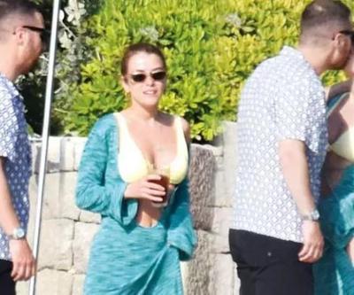 Plajda Romantik Anlar: İlayda Alişan ve Oğulcan Engin Tatilde