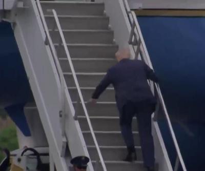 Trump merdiven çıkarken tökezledi