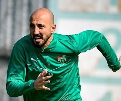 Bursaspordan ayrılan Ahmet İlhan Özek, İzmire doğru