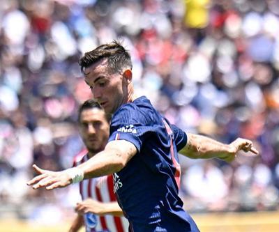 PSG, Atletico Madrid’i de dağıttı