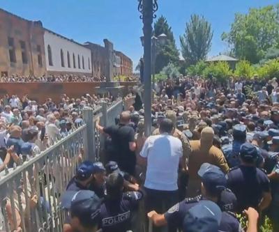 Ermenistan’da gerilim tırmanıyor | Paşinyan ve kilise arasındaki atışma kavgaya dönüştü
