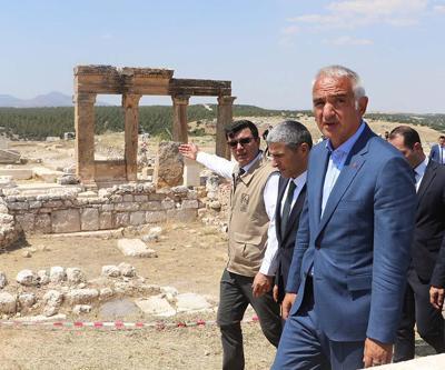 Bakan Ersoy: Yabancı turist rotalarına da girecek bir Uşak için çalışma yapacağız