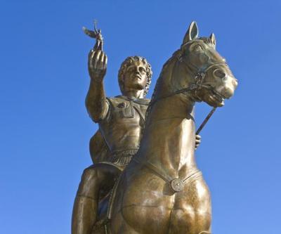 Tarihin en büyük gizemi: Büyük İskenderin (III. Aleksandros) ölümü Sır perdesi 2 bin yıl sonra aralandı