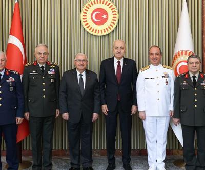 Ankarada Terörsüz Türkiye zirvesi Meclis Başkanı Kurtulmuş, komuta kademesini kabul etti