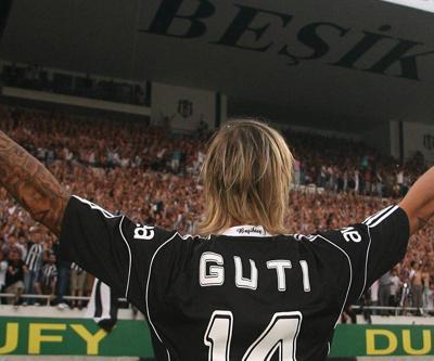 15 yıl önce Beşiktaşa imza atan Gutiden paylaşım