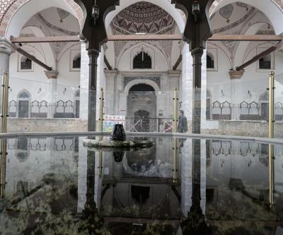 Bursa’daki 2. Murad Camisi’nde 600 yıllık havuz kalıntısı bulundu