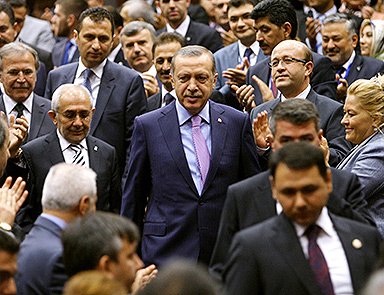 Erdoğan demokratikleşme paketi için tarih verdi