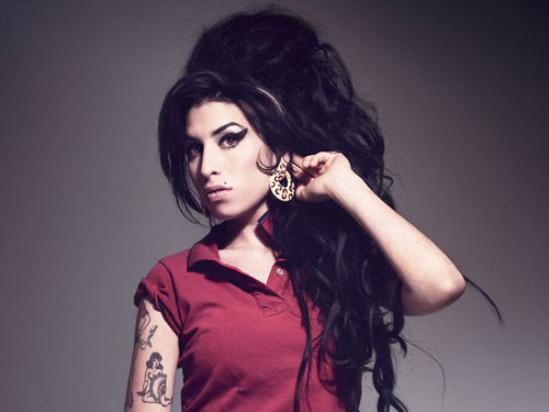 Amy Winehousesuz ikinci yıl