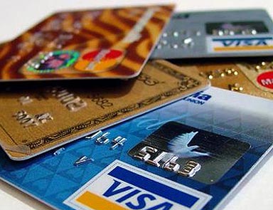 Kredi kartları tehdit mi