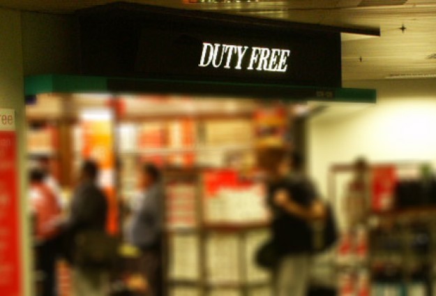 Duty freeler para bastı